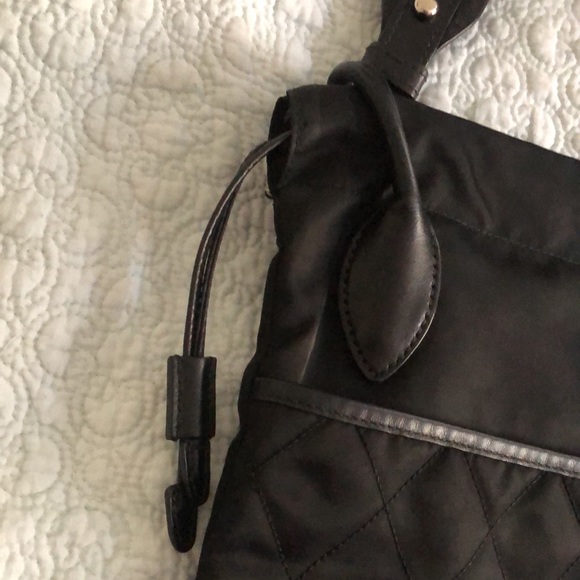 Prada nylon cross bag with adjustable leather shoulder strap - Picture 6 of 16